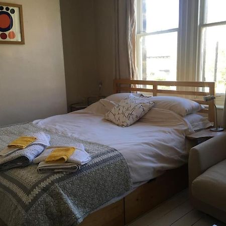Stylish Two Large Double Bedroom House In Central Harrogate With On Street Parking 外观 照片